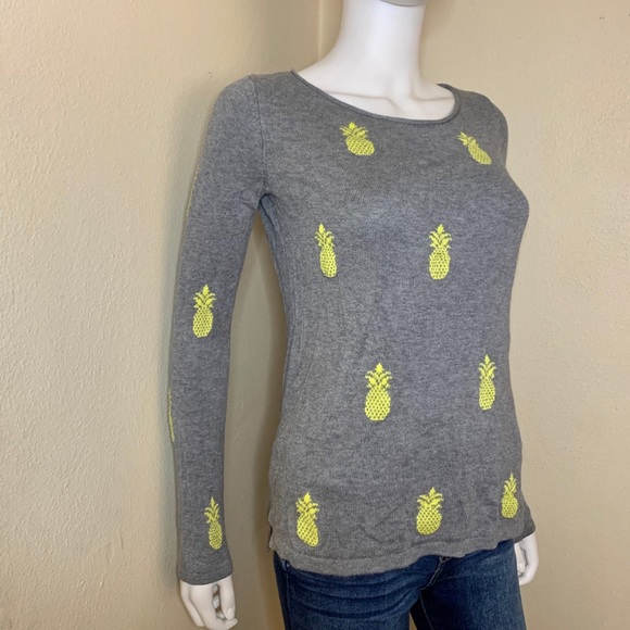 Old Navy Pineapple knit top - Picture 3 of 7
